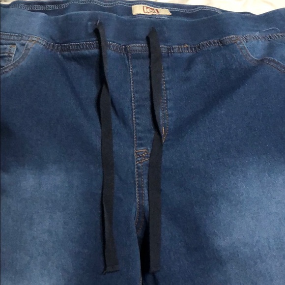 l.e.i jeans - Picture 2 of 6